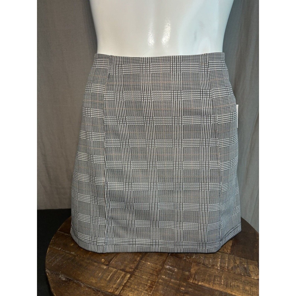 Spy And Sparrow Tilly’s New Womens Skirt Black Plaid Mini Short NWT Size Small